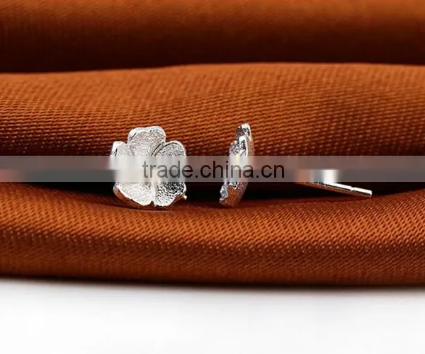 Fashion Elegant Women Cute Gold Silver Plated Daisy Flower Crystal Stud Earrings photo-2