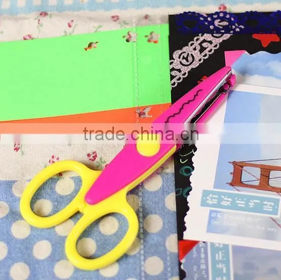 High Quality Paper Edger Pinking Shears/ Zig Zag Scissors Scrapbooking Decorative Craft Pattern Edged/ Scissors Paper Trimmer photo-3