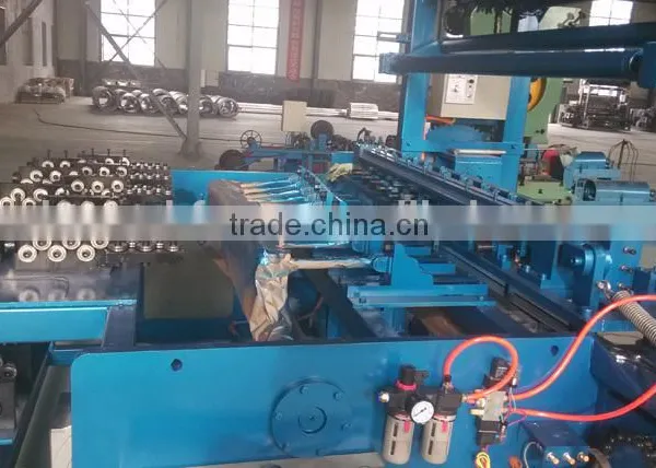 Fully Automatic Hinge Joint Field Fence Machine Grassland Fence Machine photo-4