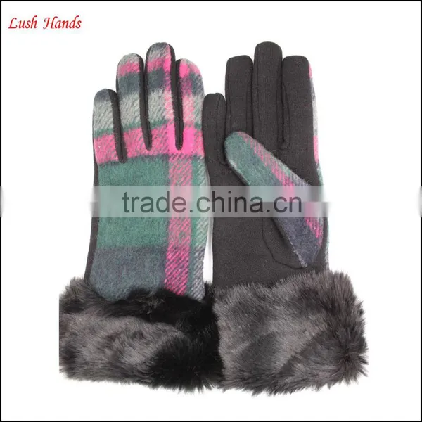 Warm Plaid Woolen Gloves With Fur Cuff for Women photo-3