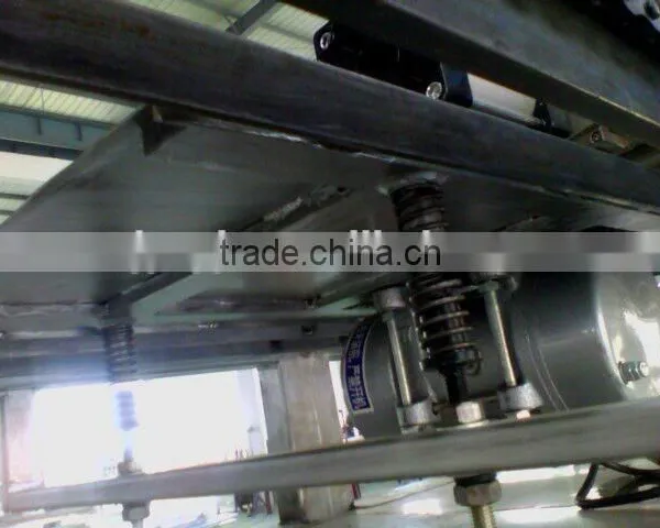 Q111 One Shot Automatic Chocolate Moudling Machine photo-3