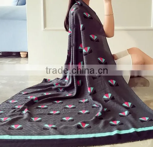 New Arrival 2017 Spring Girl Muffle Special Tartan Printed Design Cotton and Linen Material 190*90cm Women Scarf photo-6