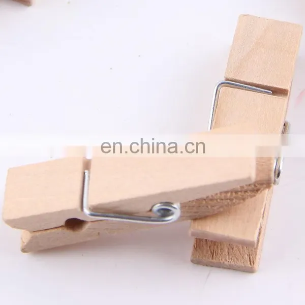 AL000300 Wood Clothespin Photopin photo-2