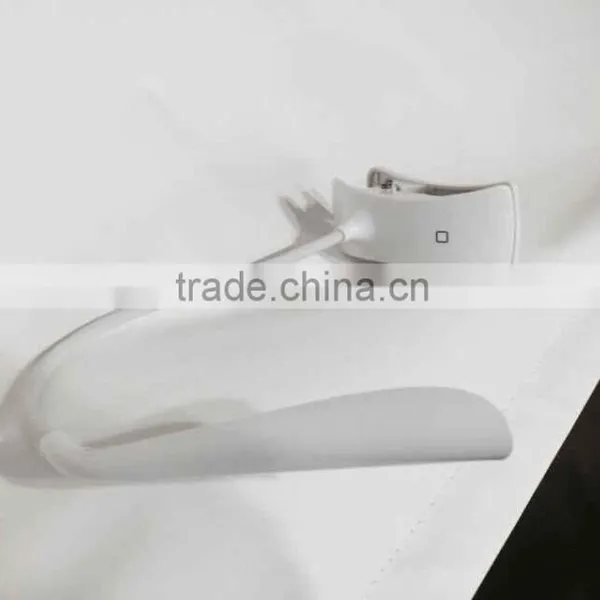 ShenZhen Factory High Quality Touch Led Battery Operated Table Lamp photo-3