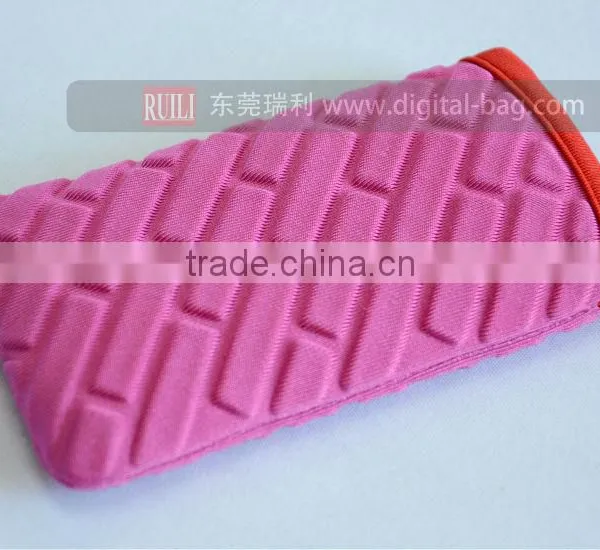 Wholesale Colourful Lightweight Portable Waterproof Neoprene Phone Case photo-4