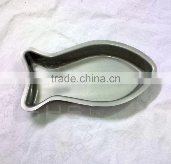 Stainless Steel Fish Shaped Cat Feeding Bowl photo-3