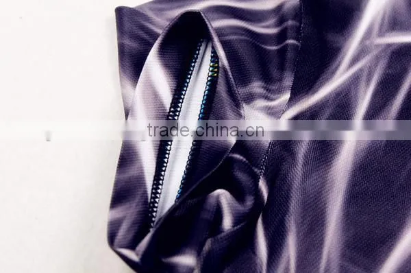 China Clothing Factory OEM T-shirt Polyester Sublimation Print T Shirt photo-4