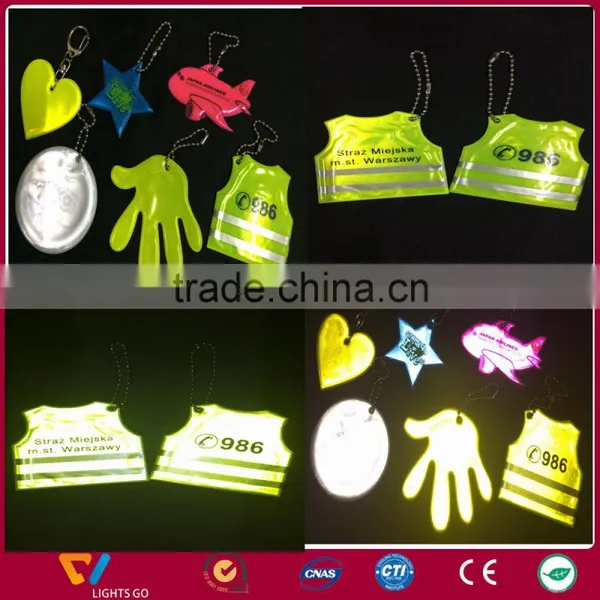Promotion Small Gift Custom Glow in the Dark and Reflective Pvc Keychain photo-2