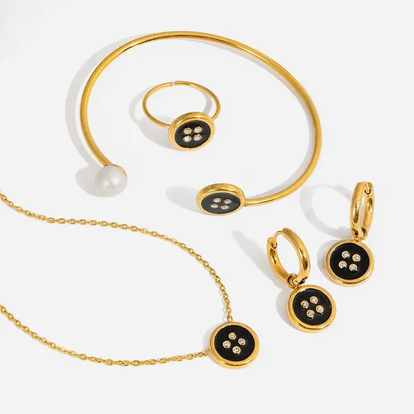 Minimalist Waterproof Stainless Steel Gold Necklace - Exquisite Jewelry Design photo-3