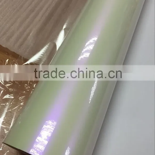 Pearl White Car Wrap Film 1.52*20m With Air Free Bubbles , Chameleon Pearl White to Purple Car Wrap Film photo-4