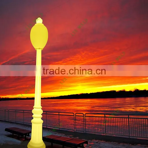 New Roman Pillar LED Solar Street Light photo-2