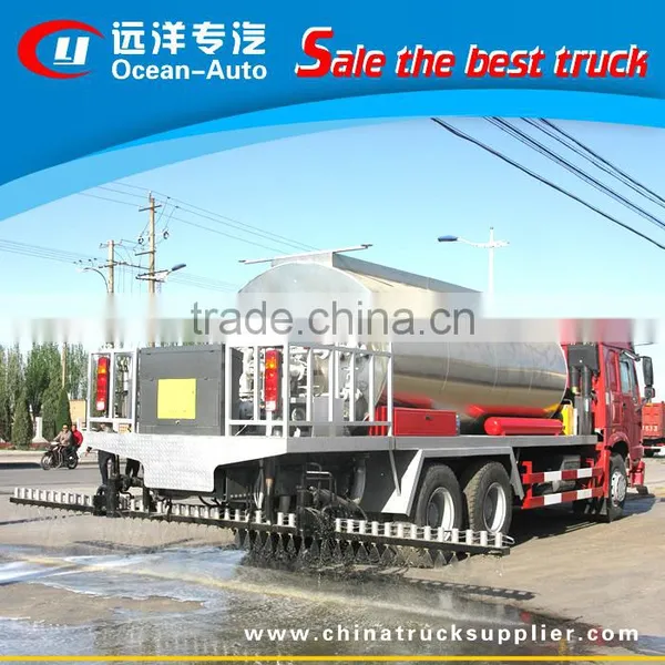 6x4 Sinotruck HOWO 8-10cbm Asphalt Spray Truck Bitumen Tanker Truck photo-5