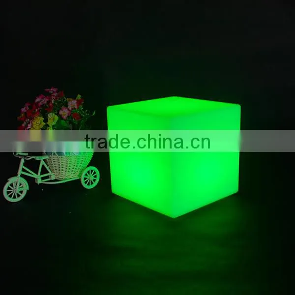 Cordless Lighted Table Lamp With Usb Port for Decoration photo-3