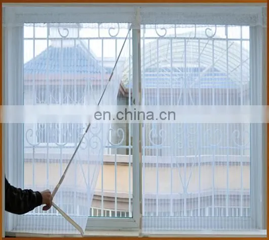 In the Middle open type of Magnetic Screen window netting for Preventing Bugs