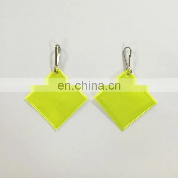 Hot Sell Stylish High Visibility Reflective Keychain photo-4