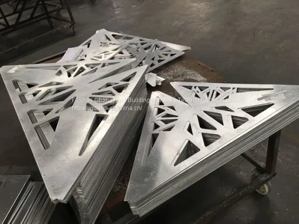 For Airport / Gymnasium 1220mm X 2440mm Size Aluminium Veneer