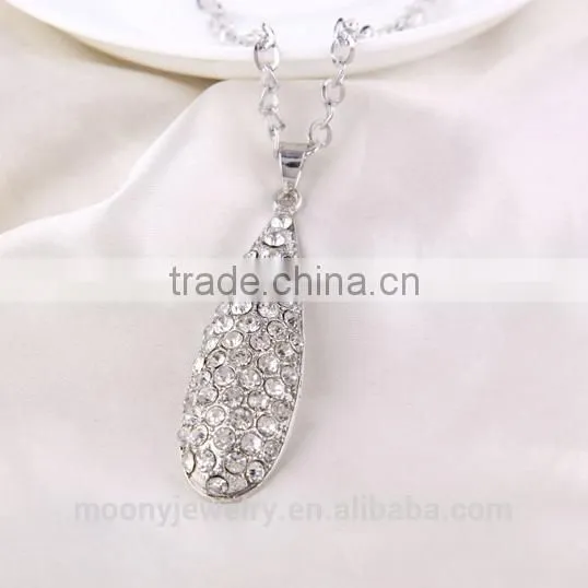 Factory Latest Water Droplet Necklaces Fashionable Little Crystal Insert Necklace Chain