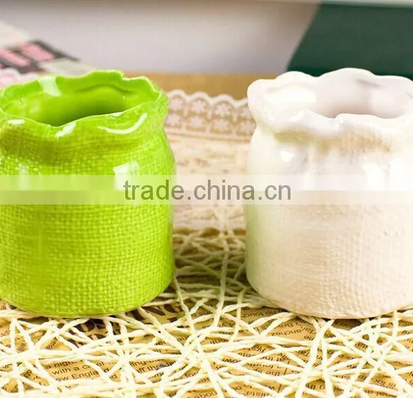 Ceramic Circular Sack Flower Pen Pot, Mini Pen Pot photo-4