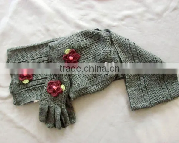 TYTP004 Fashion Three Piece Suit (Knit Scarves,hat & Gloves ) With Embroidered