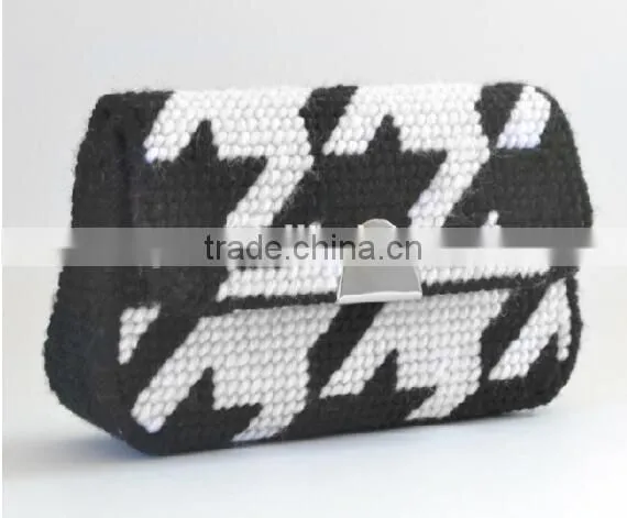 Plastic Canvas Shapes Clutchbag/purse/ Bag photo-3