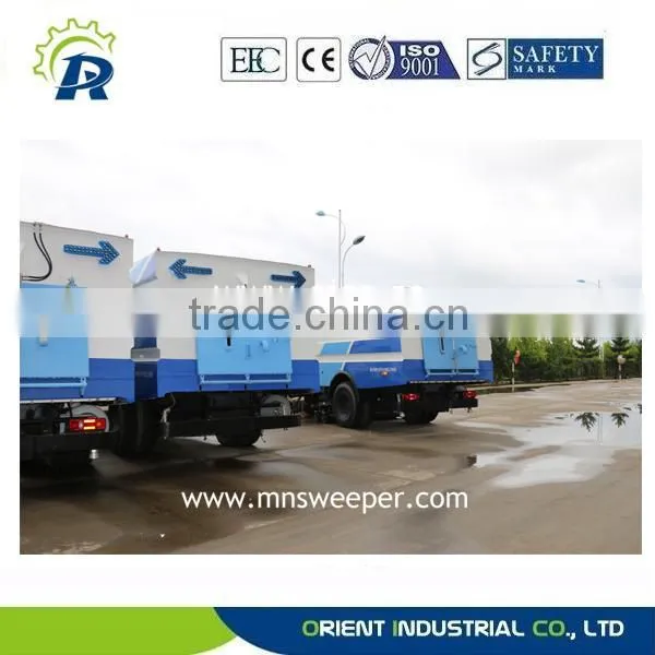 Dongfeng Chassis High Pressure Road Cleaning Car Cleaning Width 2.5-3.5m ISUZU Engine Used Euro3 Exhaust Standard photo-3