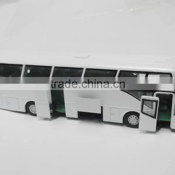 1:60 Diecast Metal Airport Pull Back Coach Bus Toy