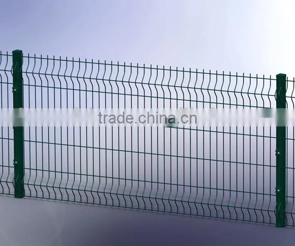 Green 5mm Wire Triangle Bending Welded Road Side 3D Mesh Fencing photo-2