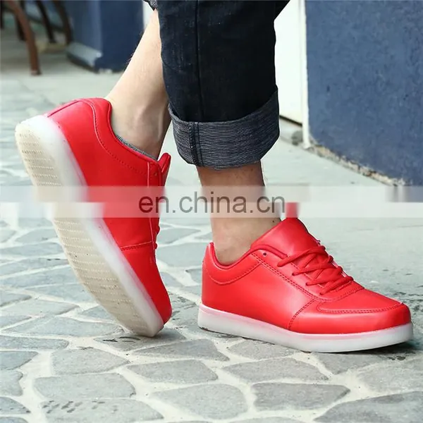 L1601 Latest Design Hot Sale Red PU Leather Mens Sneakers Light up LED Shoes photo-3