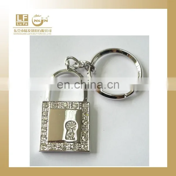 Key Shaped and Heart Shaped Key Chain photo-2