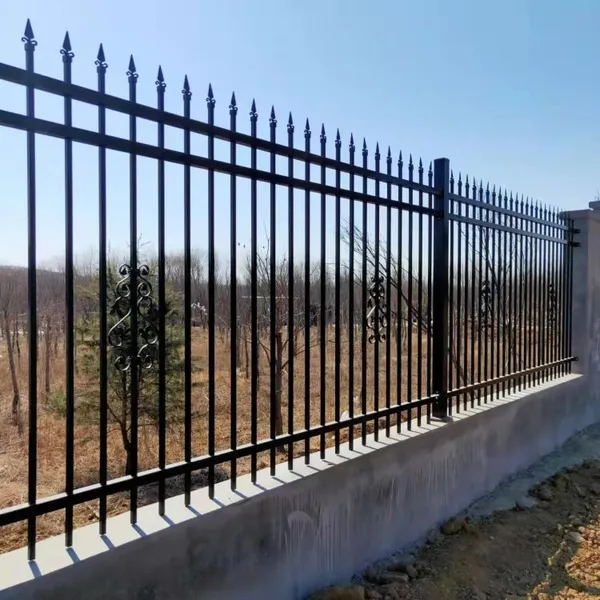 Decorative Wrought Iron Fence for Residential Use, 2.5mm Thickness
