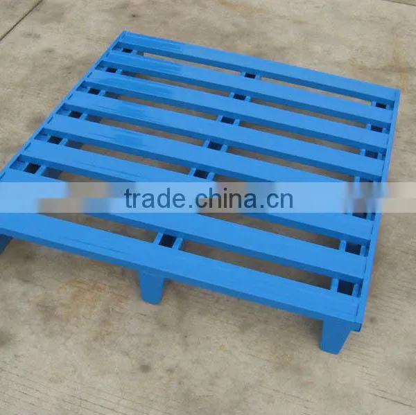 Two-way insert metal stackable pallet