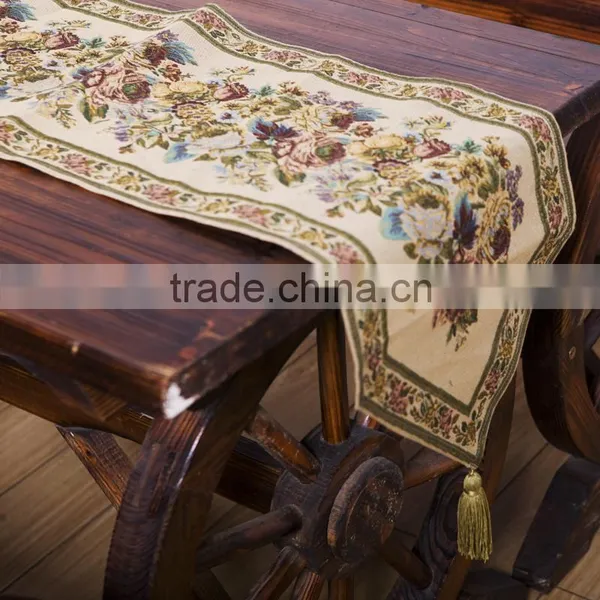 Plus Tassels Table Runner In Jacquard Polysilk photo-2