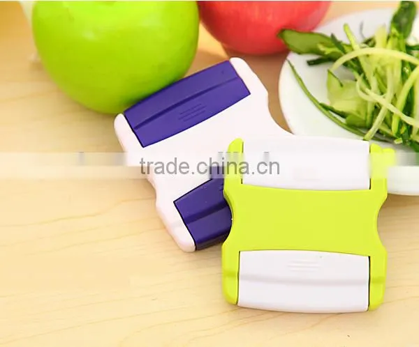 Clean and Safe Multifunction Fruit / Vegetable Peeler and Shredder photo-6