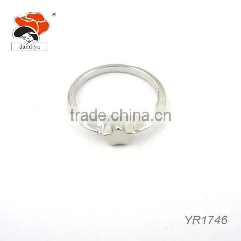 Warmly Welcome Five-pointed Star Alloy Fashion Ring