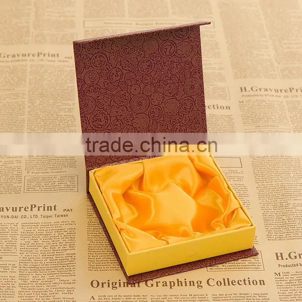 Hard Paper Folding Box Magnetic Packaging Box photo-2