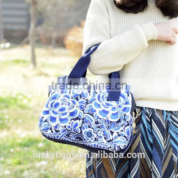 Factory Travel Bags Embroidery Messenger Bag&handbag Camera Messenger Bag photo-2