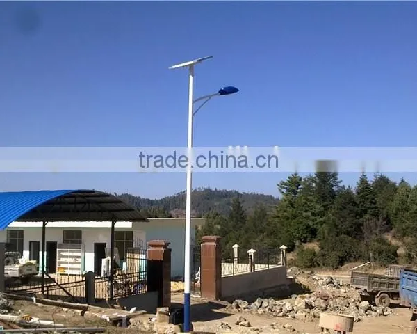 Manufacturer Supply 2015 New 4M 60W LED Solar Street Light photo-2