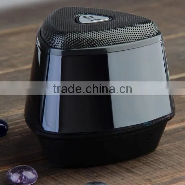 Auto-reconnection and Low-voltage Alarmmini Bluetooth Speaker With Led Light photo-3