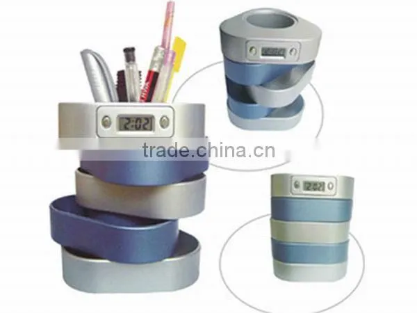 Multifunctional Digital Penholder With LCD Clock photo-2