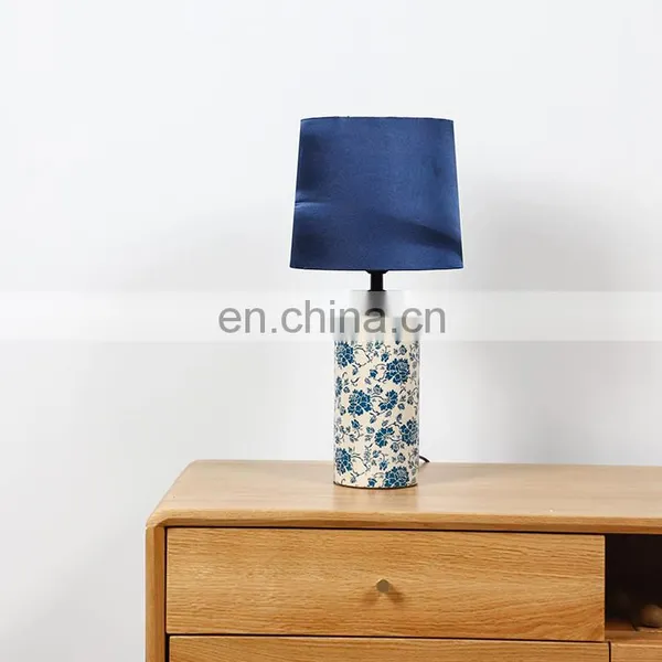 China Style Blue and White Flower Pattern Desk Lighting Hotel Porcelain Classic Bedside Lamps for Table photo-2