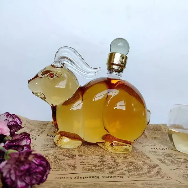 Chinese Enterprise Produces Twelve Zodiac-themed Whiskey Decanters for Wine Recovery photo-2
