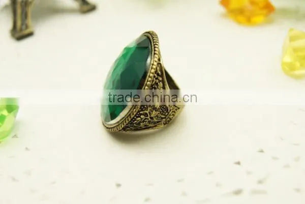 Green Big Round Gemstone Cutting Flower Vintage Ring Jewelry For Women photo-5