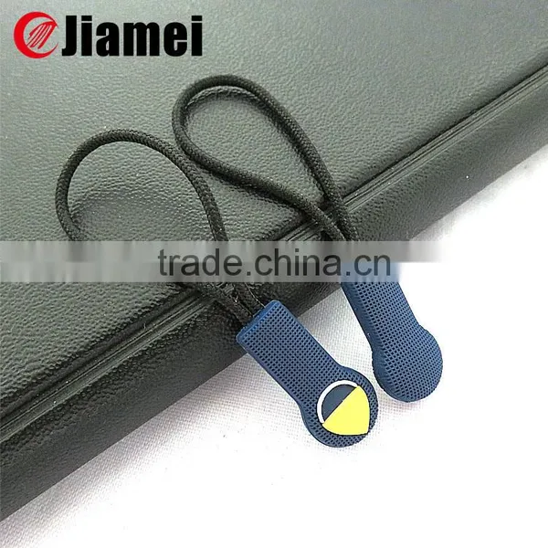 Customized Heart Shape Plastic Pvc Rubber Zipper Pullers