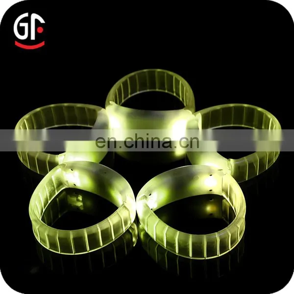 Hochzeit Souvenirs 433/868/915MHz RGB Wristband RFID Remote photo-4
