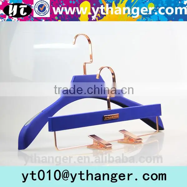 YY0487 Custom Clothing Brands White Rubber Paint Clothes Hanger photo-5