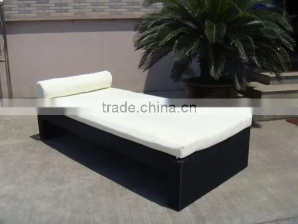 Patio Rattan Lounge Daybed Poolside photo-3