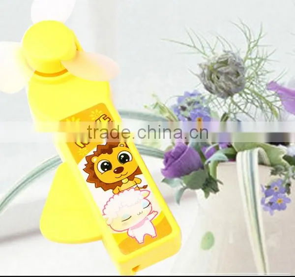 Cheap Plastic Mini Handy Fan for Kids in Summer photo-2