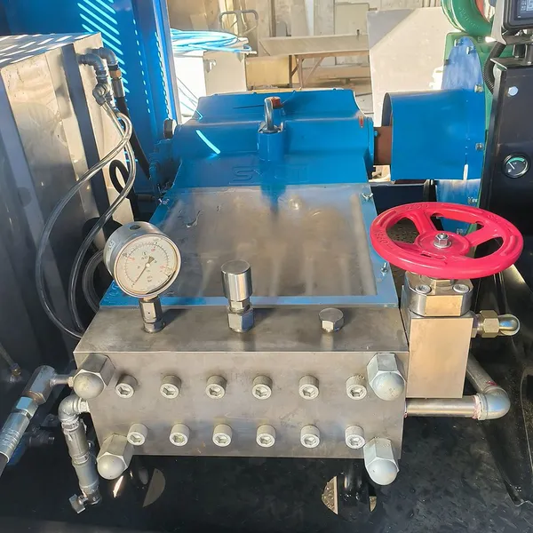 High Pressure Plunger Pump 500bar 60L/min Water Jetting Pump photo-5