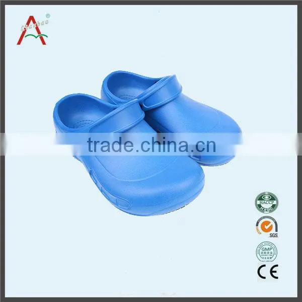 Unisex Gender Plastic Toe Cap Safety Boots in Operating Room photo-3