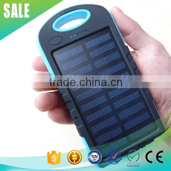 2016 High Quality 50000mah Solar Charger With Usb Ports Flashlight